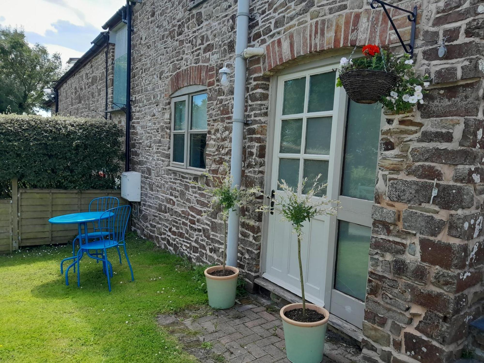 Three Little Pigs Villa Bude Exterior photo